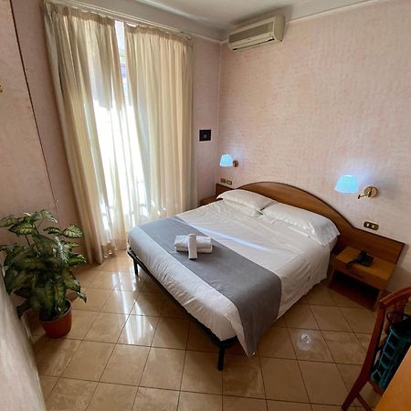 Hotel Resi Roma Exterior foto